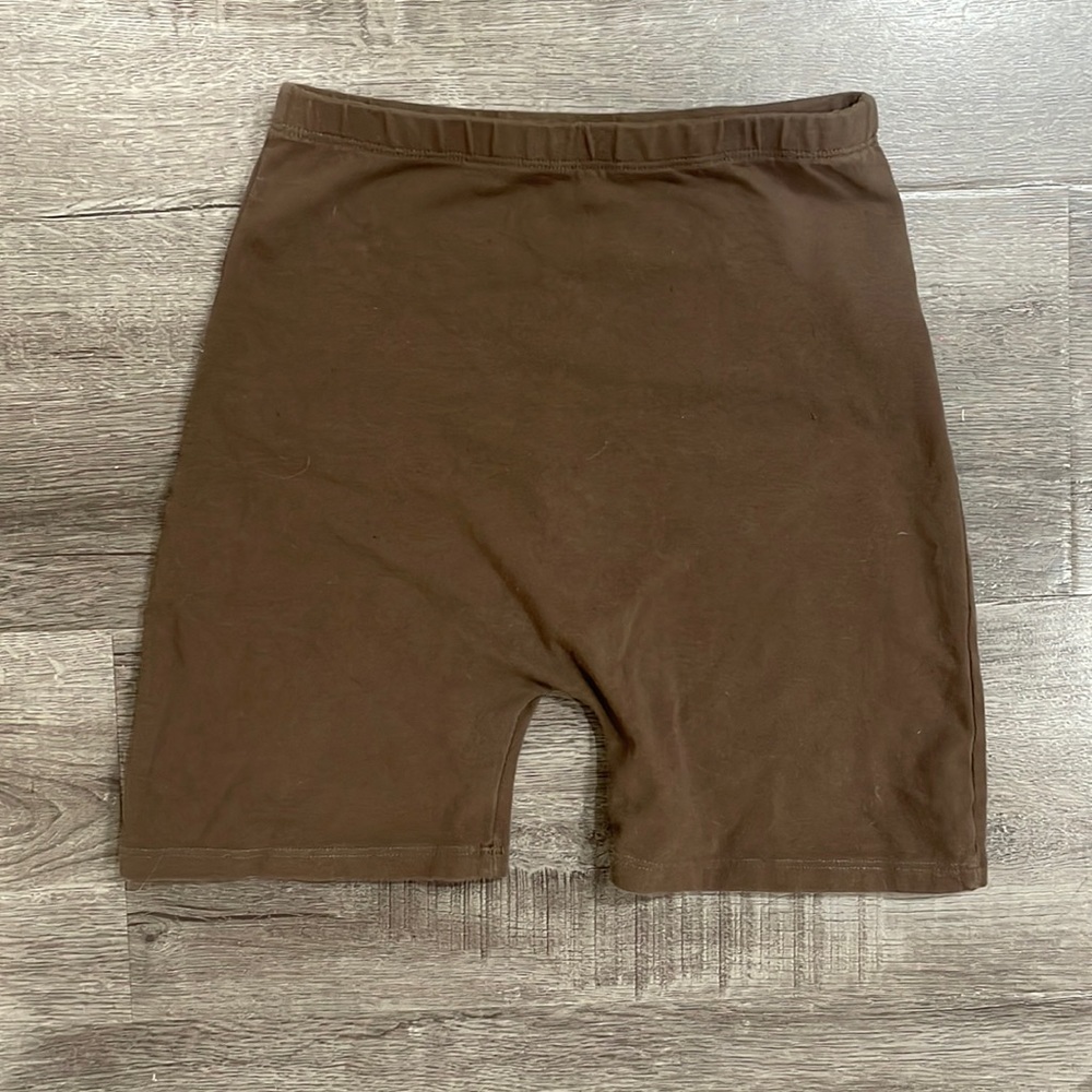 Brandy Melville brown biker shorts